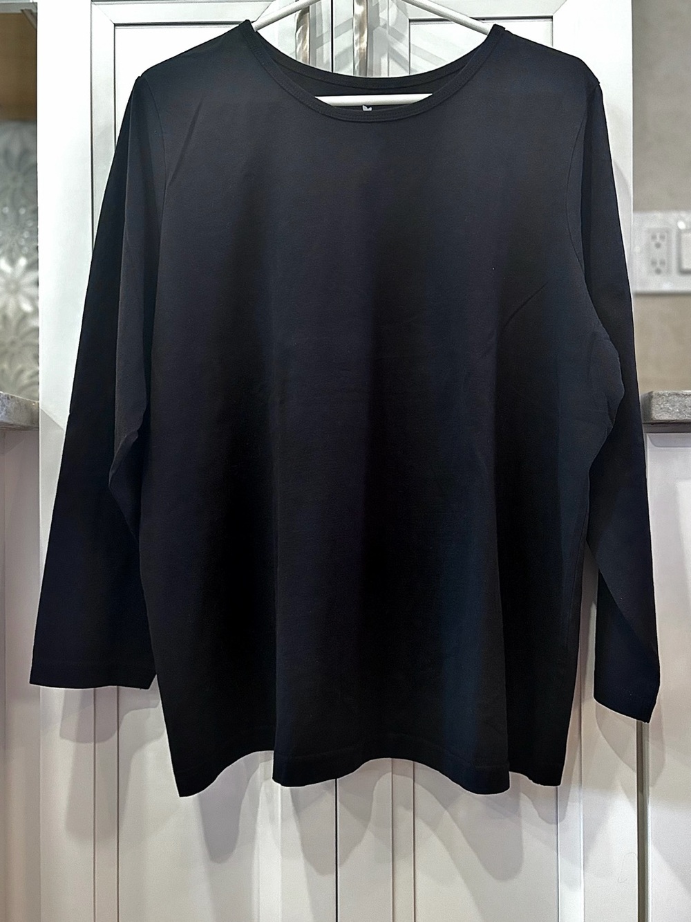 LIKE NEW! 🖤 LS T Shirt